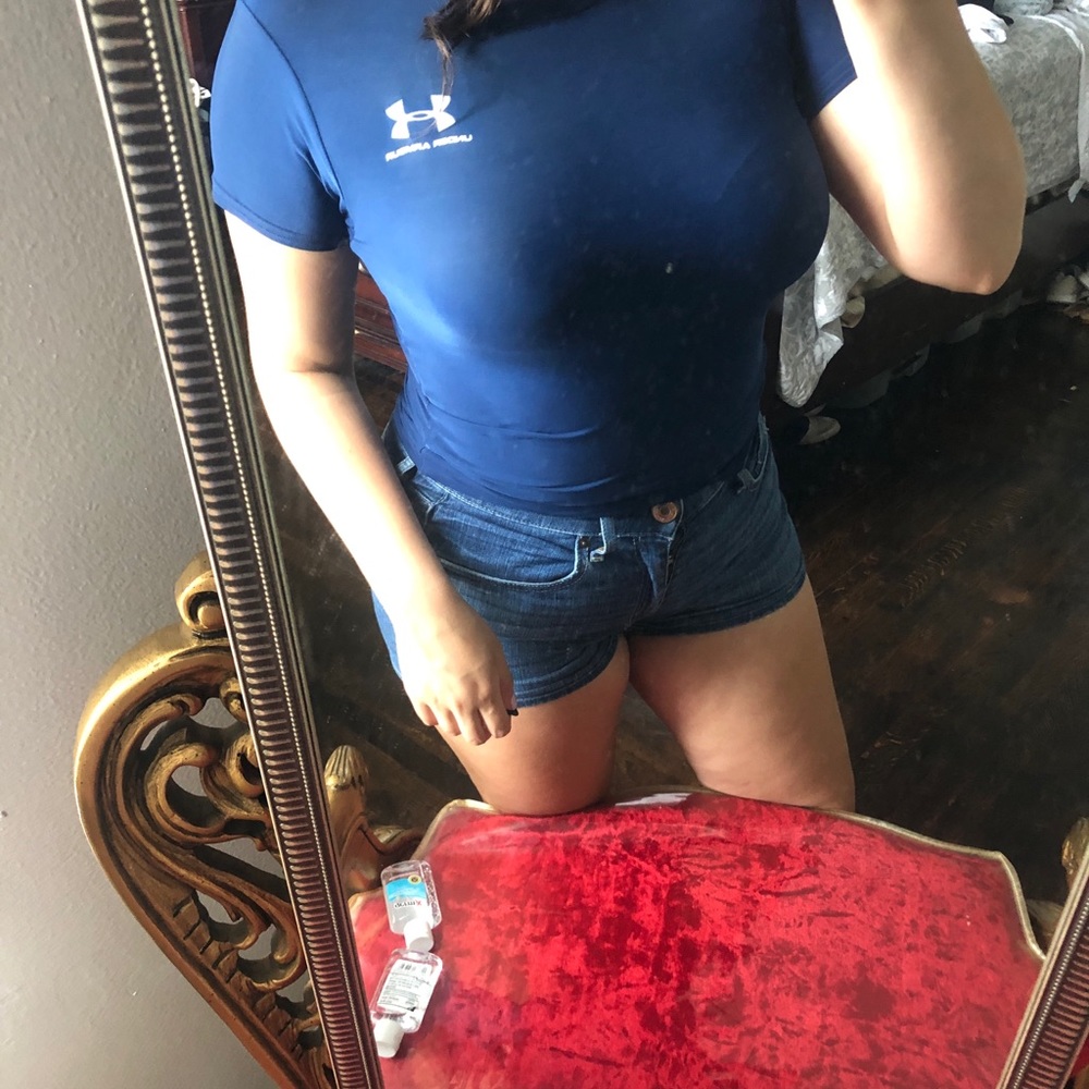 U see armour Short sleeve workout top